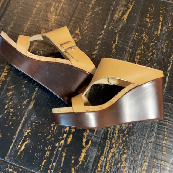 Donald J Pliner T-Strap Wedges - Picture 4 of 9